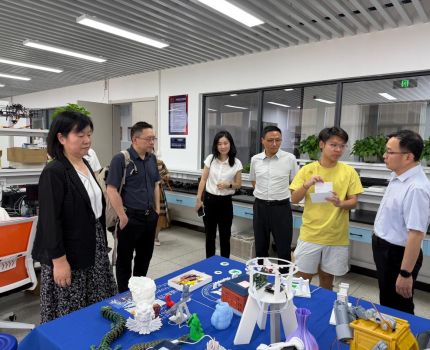 校领导率队赴武汉调研中外合作办学